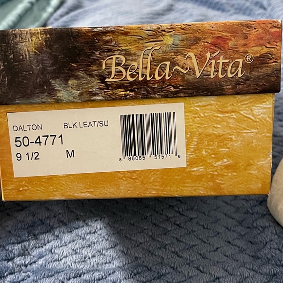 Bella Vita sz 9.5 black leather suede small wedge slip on EUC comfortable shoes - Picture 7 of 10